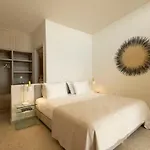 فندق مبيت وإفطار Aura 3*