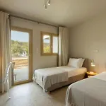 Aura 3*