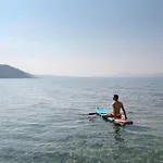Aura لوتراكي
