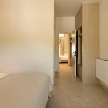 Aura Loutraki (Corinthia)