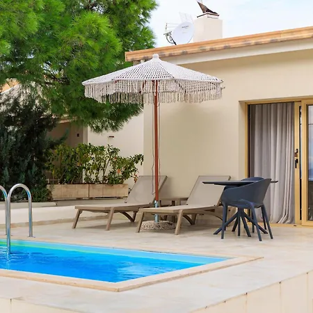 Bed and Breakfast Aura Λουτράκι