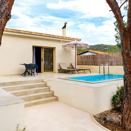 Oda ve Kahvaltı Aura