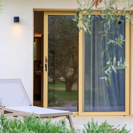 Aura Loutraki (Corinthia)