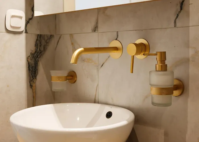 Aura Bed and Breakfast Λουτράκι