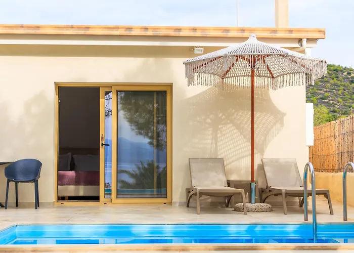 Aura Bed and Breakfast 4*