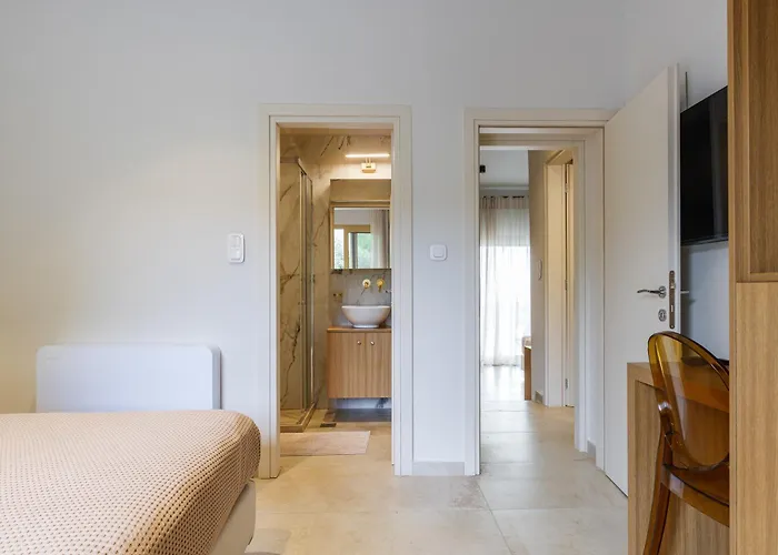 Aura Bed and Breakfast