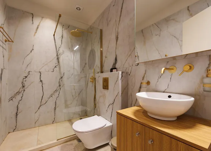 Aura 4* Λουτράκι